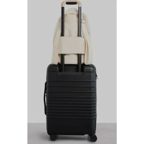 NWT BEIS The High-brid Mesh Backpack in Beige - Picture 8 of 13